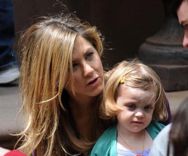 Conoce a la hija secreta de Brad Pitt y Jennifer Aniston